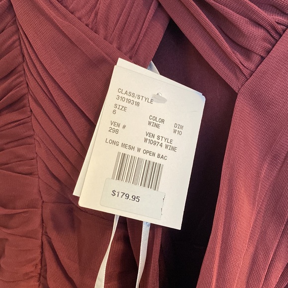 David’s Bridal Bridesmaid Dress Open Back Wine - Picture 4 of 5